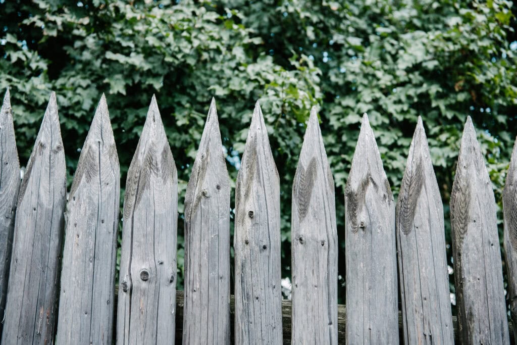 Wat Als De Buren Geen Nieuwe Schutting Willen?